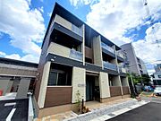 木造3階建てオートロックアパート