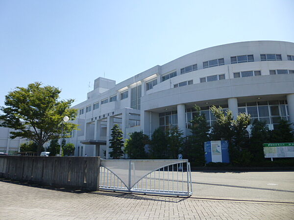 画像16:静岡産業大学図書館（709m）