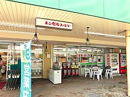 [周辺] エンゼルファミリー永田台店まで745m、南永田団地内にあるスーパーです