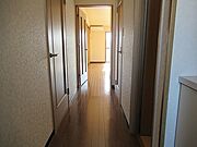 玄関より撮影。