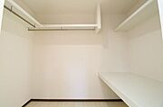 【建築プラン例…ウォークインクローゼット】【建築価格…1650万円】【建築（延床）面積…87.77m2】