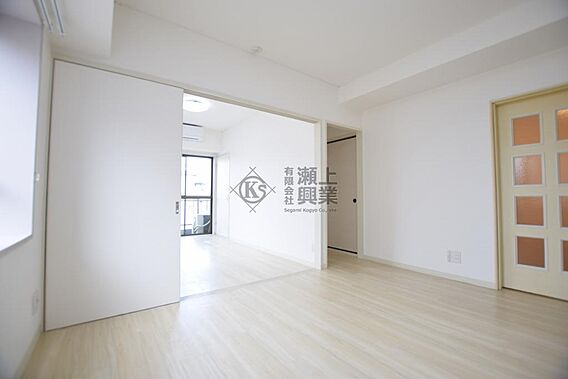 リビング/ダイ...