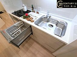 [内装] お掃除もしやすいシステムキッチンは家事の味方です