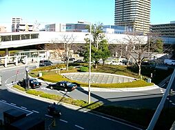 [周辺] 武蔵浦和駅(JR 埼京線) 徒歩9分。 720m