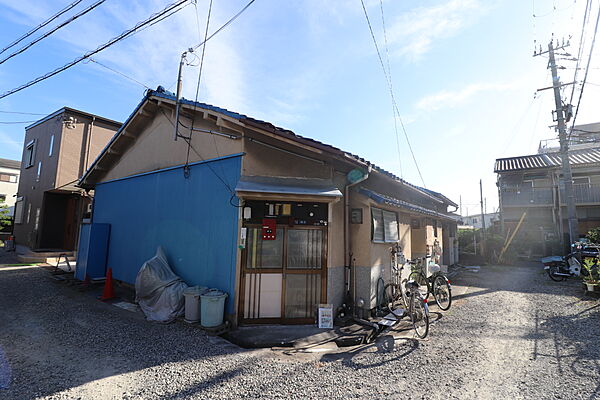 大阪府大東市灰塚2丁目(賃貸テラスハウス3K・1階・38.00㎡)の写真 その1