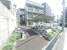 4 / 7