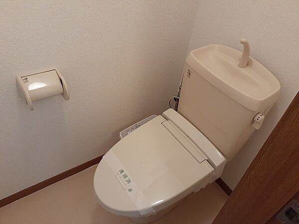 ウィスティリア 1階 | 神奈川県横浜市都筑区池辺町 賃貸マンション トイレ