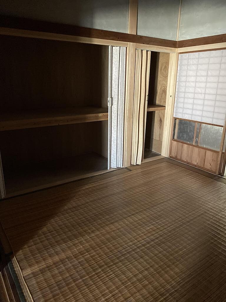 detached 大分県佐伯市鶴見大字地松浦591