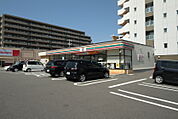 セブンイレブン荒江3丁目店まで徒歩1分