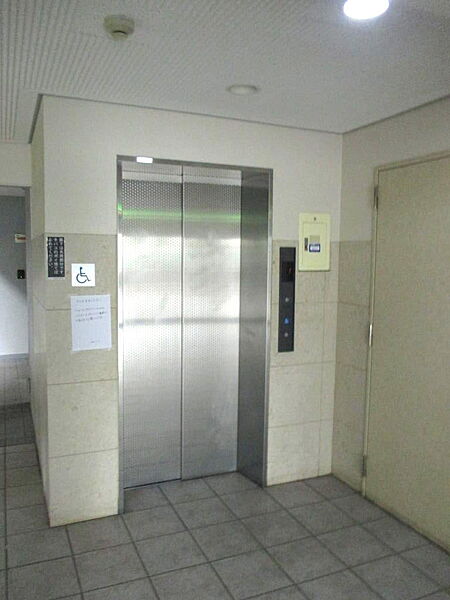 エントランスを拡大表示