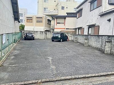 外観：現地写真　現況駐車場