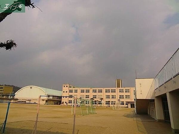 画像12:岡山市立芳田小学校 1146m