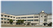 東大阪市立孔舎衙小学校　720ｍ