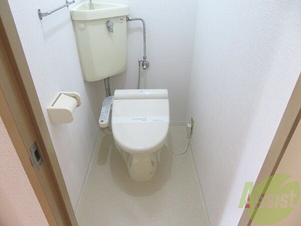 画像11:トイレには、嬉しいウォシュレット機能付きです。