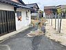 外観：前面道路含む現地写真