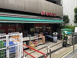 [周辺] 【まいばすけっと石川台駅南店】イオン系列。コンビニと同程度のスペースに、生鮮から惣菜までの食品スーパーの取り扱い商材を凝縮して提供するミニ食品スーパーです。 520m
