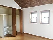 子供部屋にも嬉しい全居室収納スペース付