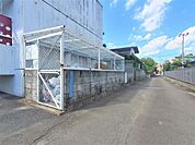 敷地内ごみ置き場