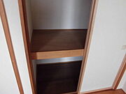 和室には押入を完備しています