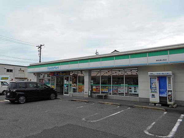 画像16:ファミリーマート鳥取湖山西店596m