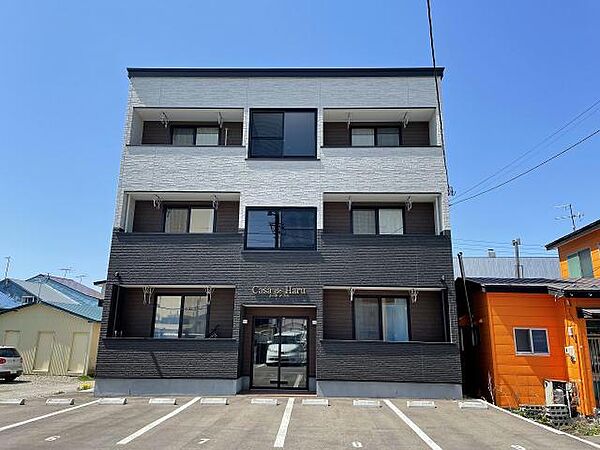 Ｃａｓａ　ｄｅ　Ｈａｒｕ～カーサデハル～ 302｜北海道函館市亀田町(賃貸アパート1LDK・3階・37.91㎡)の写真 その1