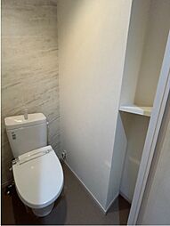 Uni Twintower Wisdom