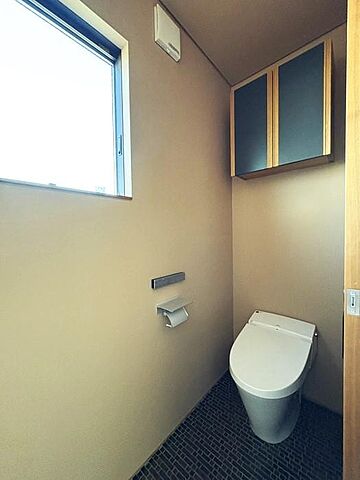 トイレ 東温市志津川南4丁目