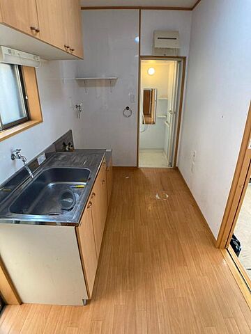 リビング/ダイニング 松山市衣山1丁目