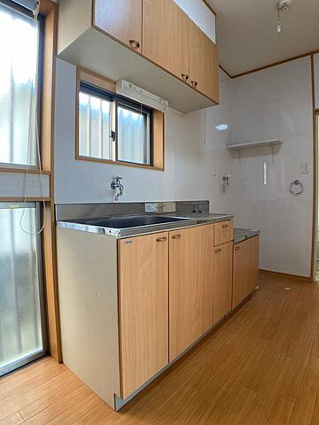 キッチン 松山市衣山1丁目