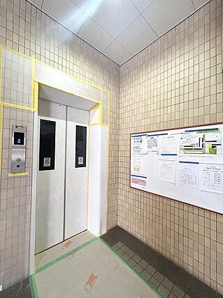 エレベーターホ...