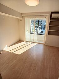 アーベントレーテI 102 1階ワンルームのリビング/ダイニング