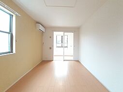 ファースト・リアライズ 105 1階1LDKのリビング/ダイニング