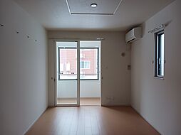 メゾン　大泉　I 102 1階1LDKのリビング/ダイニング