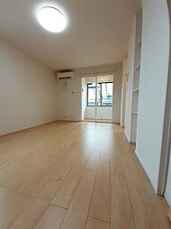 フォルティシモV 205 2階1LDKのリビング/ダイニング