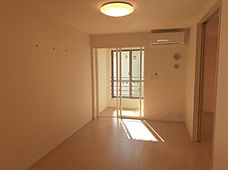 ドゥ・フレールII 202 2階2LDKのリビング/ダイニング