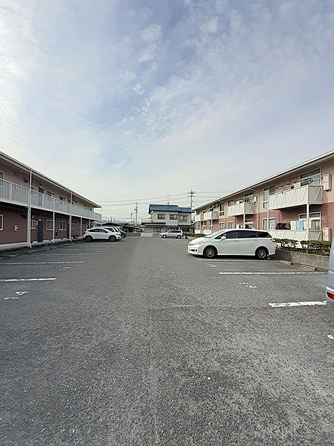 5 / 8