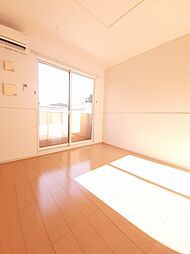 ピュアーズ　13　Ａ 101 1階2DKのリビング/ダイニング