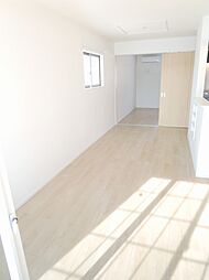 リゼール・ド・レ・ミュＥ館 101 1階1LDKのリビング/ダイニング