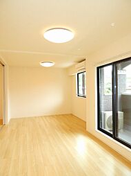 フォレストサイド　10番館 202 2階2LDKのリビング/ダイニング