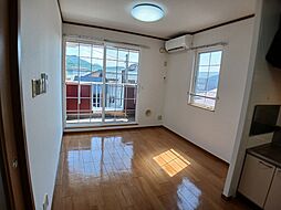 すみれ荘 201 2階2DKのリビング/ダイニング