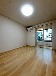 イークラフトII 102 1階ワンルームのリビング/ダイニング