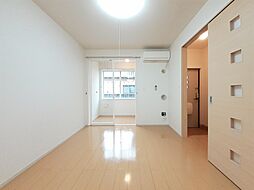 コッティ大泉 102 1階1LDKのリビング/ダイニング