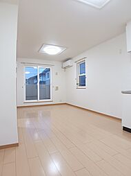 パルク・フィオーレＦ 201 2階2LDKのリビング/ダイニング