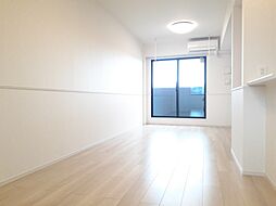 サントマリー・ド・ラメール　VIII 204 2階2LDKのリビング/ダイニング