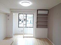 ヒカルサ高岡角イースト 103 1階ワンルームのリビング/ダイニング