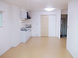 ラ　ファメンタム　フサ 102 1階1LDKのリビング/ダイニング