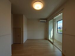 メゾン　ド　ルミエール 103 1階1LDKのリビング/ダイニング