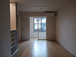 オーロモンテ．トレ 102 1階1LDKのリビング/ダイニング