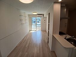 ベルーア 103 1階1LDKのリビング/ダイニング