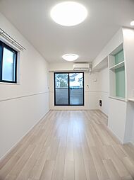 エクラ 204 2階2LDKのリビング/ダイニング